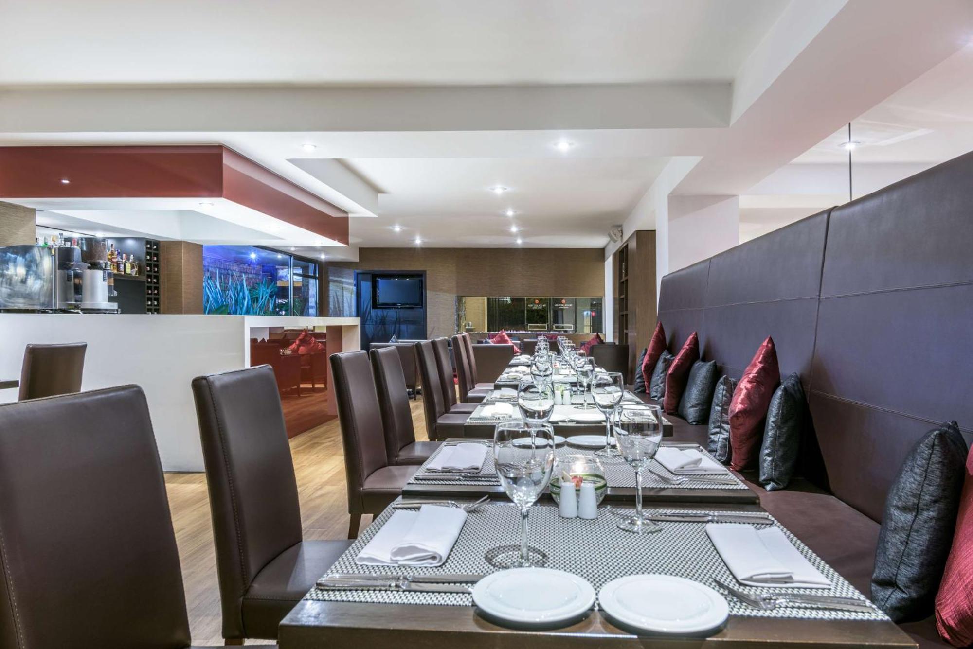 Nh Collection Bogota Andino Royal Hotel Eksteriør billede The interior of the restaurant